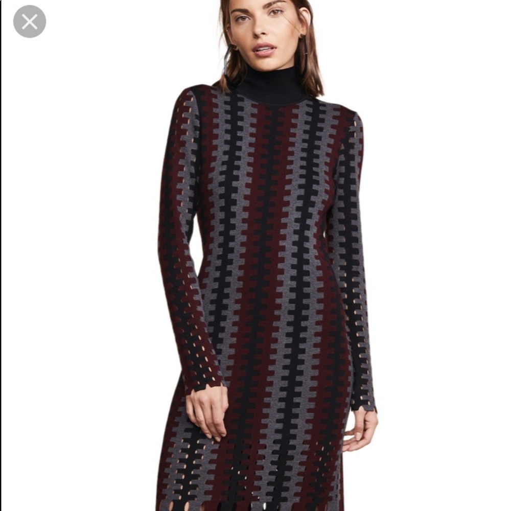 Beautiful DVF knit dress -Perfect for the season!
